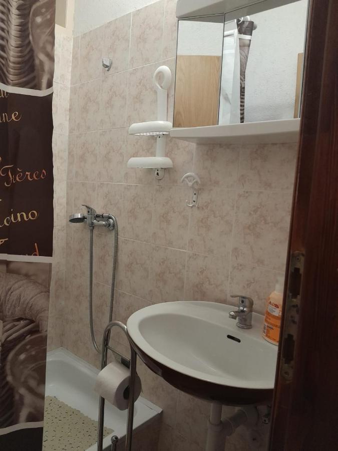 Kiko 2 Appartement Senj  Buitenkant foto